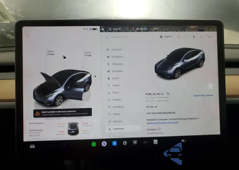 2024 Tesla Model Y z USA, uszkodzony, nr VIN 7SAYGDEE3RA288234